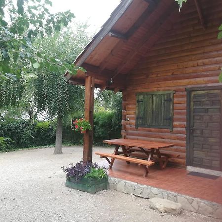 Cabana De Madera La Encina Burunchel Exteriör bild