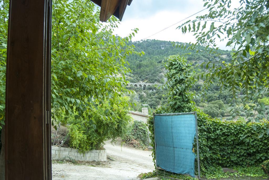 Cabana De Madera La Encina Burunchel Exteriör bild